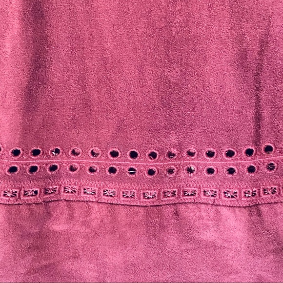 BB Dakota sleeveless burgundy suede plunging empire eyelet mini party dress-4 - Picture 7 of 16